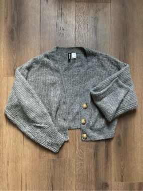 H&M Gray Cropped Button-Front Women's Cardigan